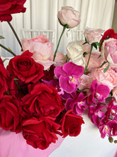 Load image into Gallery viewer, Lola floral for bridal table