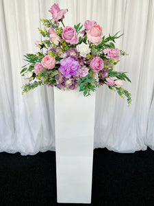 Rectangle plinth white with Esther floral