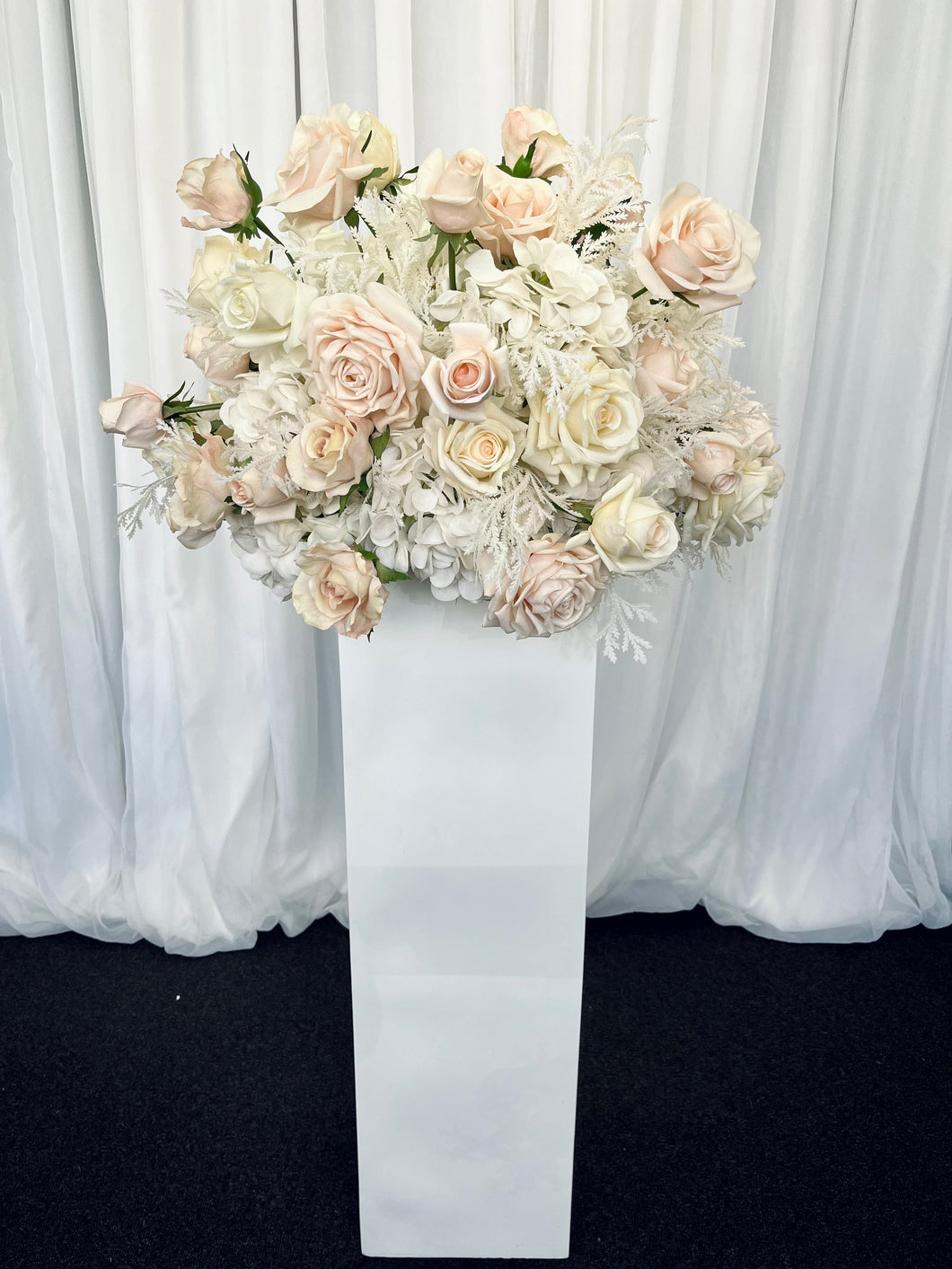 Rectangle plinth white with Alanah floral