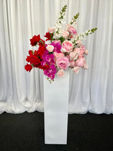 Load image into Gallery viewer, Rectangle plinth white with Lola floral
