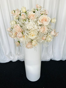White round cylinder plinth with Alanah floral