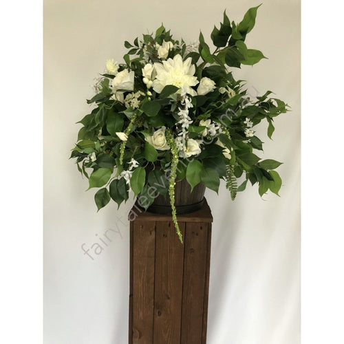 Rustic Pedestal With Ann Floral